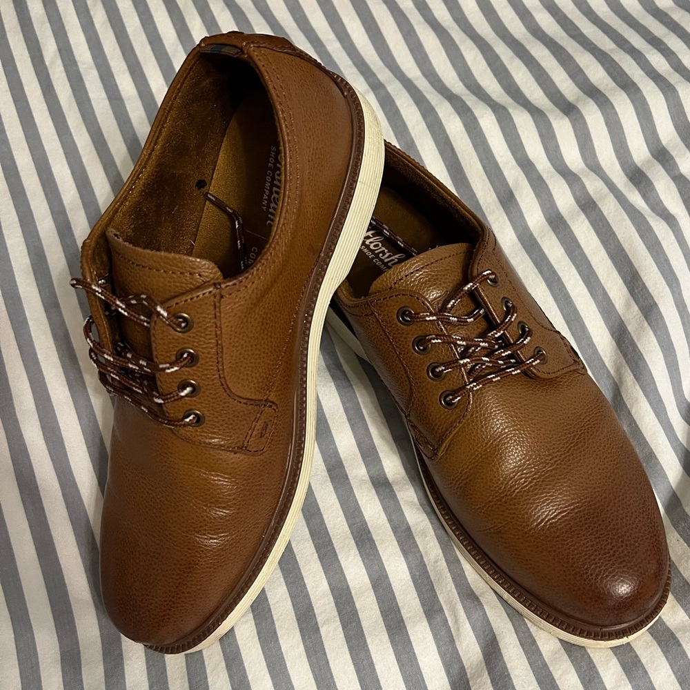 Florsheim Brown Leather Oxfords Classic Design
